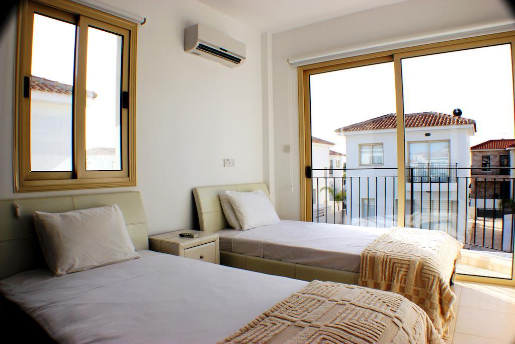 Palm Tree Villas Protarász Kültér fotó